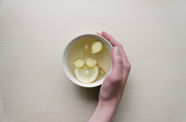 10 Benefits of Drinking Warm Lemon Water Each Morning