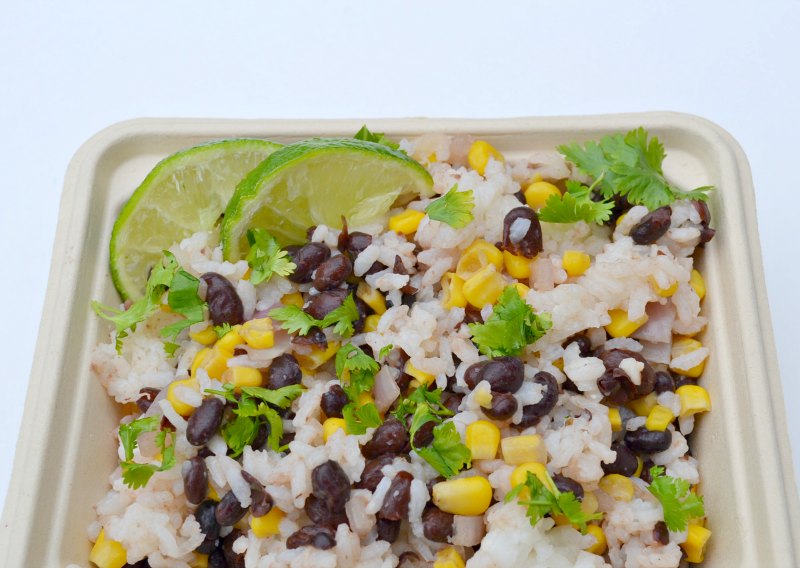 30 Minute Black Beans and Lime Rice