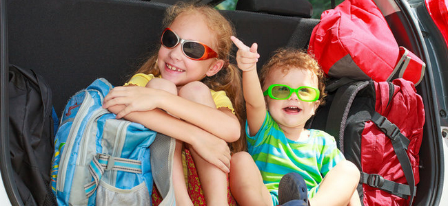 4 Ways to Keep the Kids Busy on a Long Car Ride