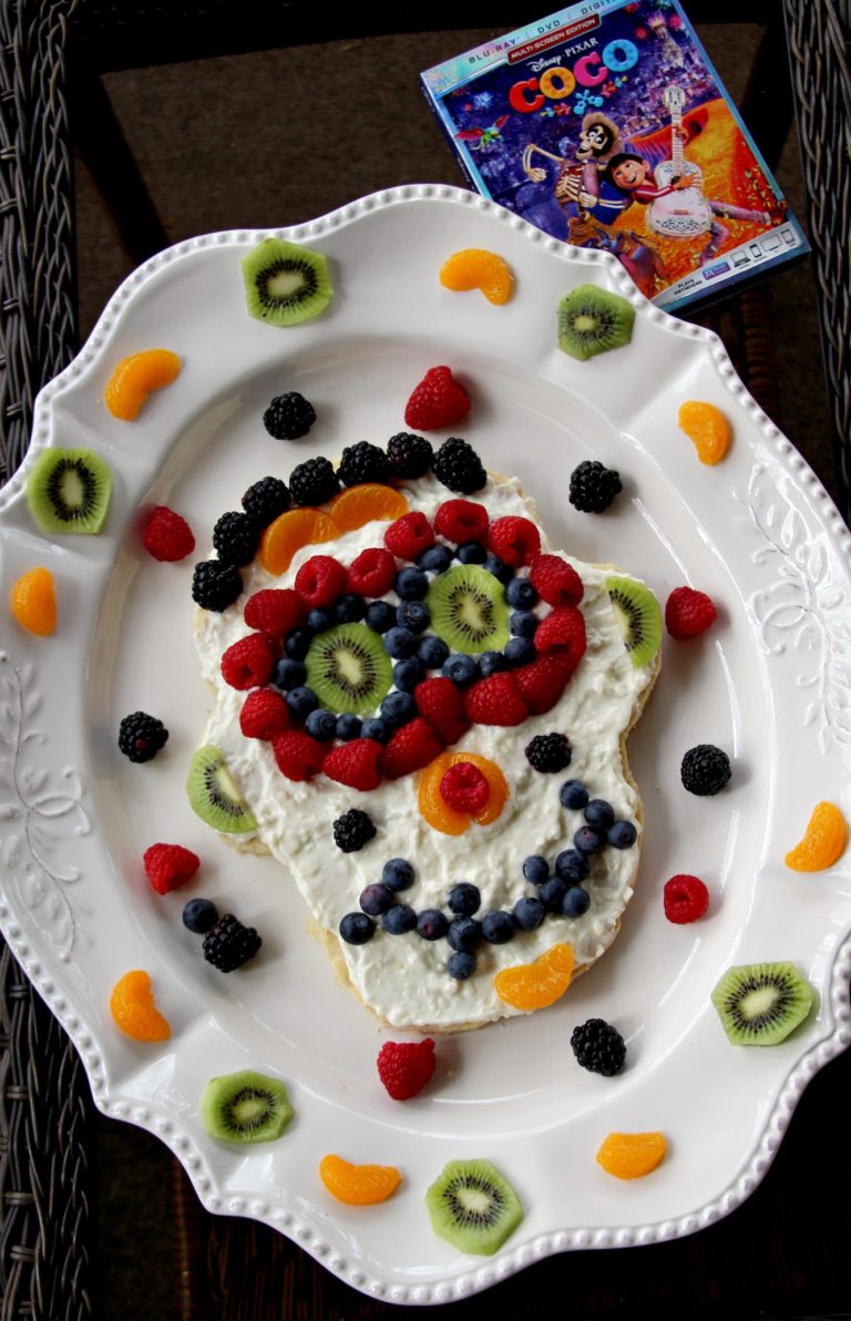 Day Of The Dead Sugar Skull Fruit Pizza – Miss Frugal Mommy