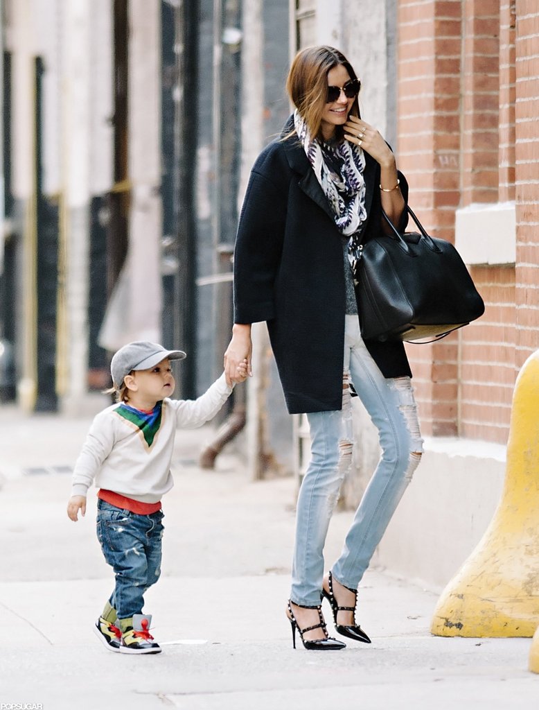 How can busy moms keep their style in check?