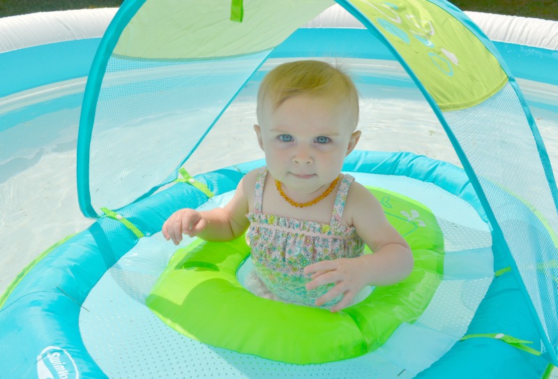 How To Introduce Baby To The Water This Summer #SwimWays