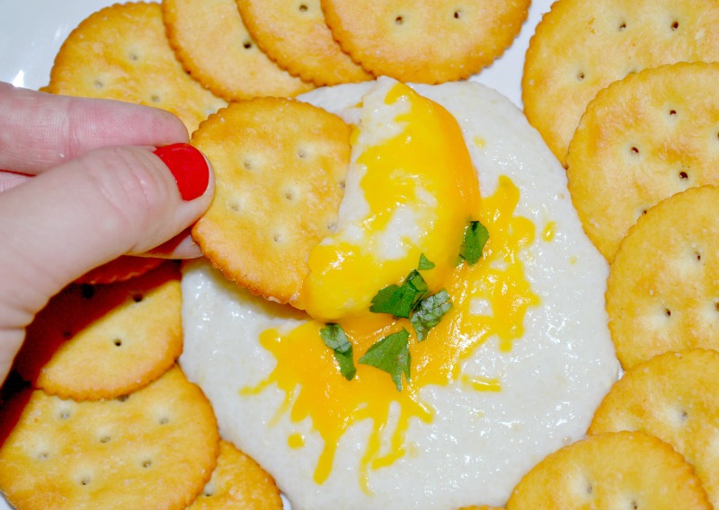 Cheesy Grits & Ritz Crackers Recipe