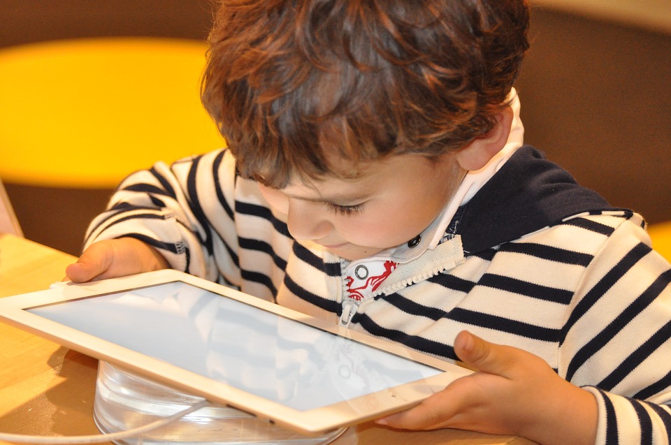 Apps To Keep The Kids Quiet