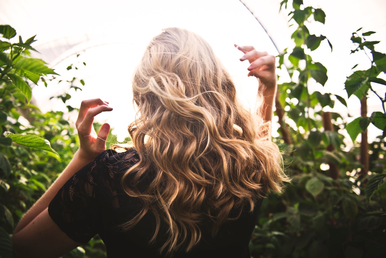 Blonde Hair Care Facts & Myths