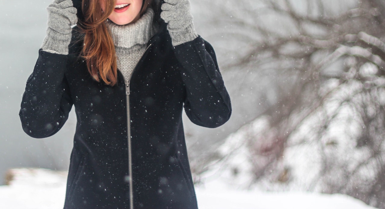 Keep Warm This Winter For Less: 10 Tips And Tricks