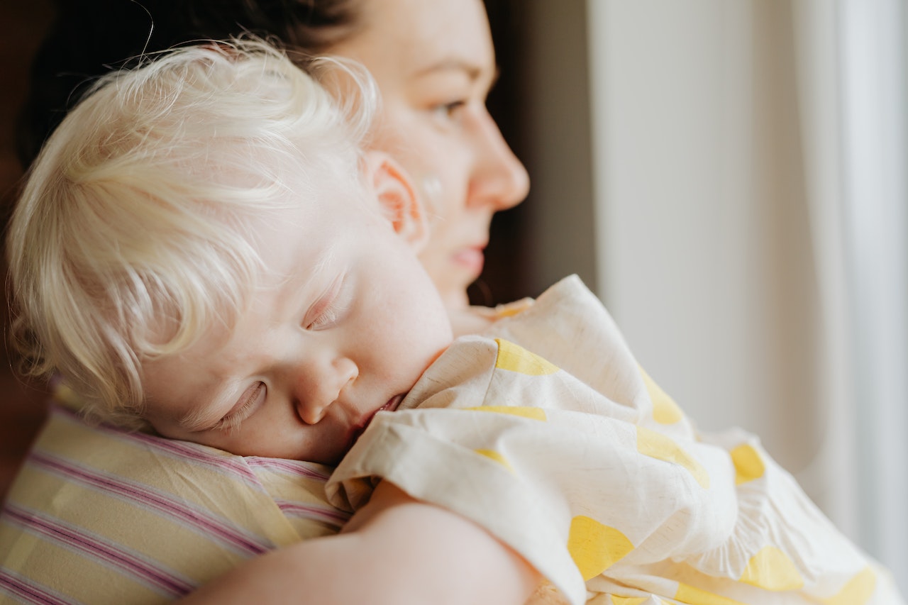 The Benefits of Healthy Sleep for Toddlers and the Support of Baby Sleep Consultants