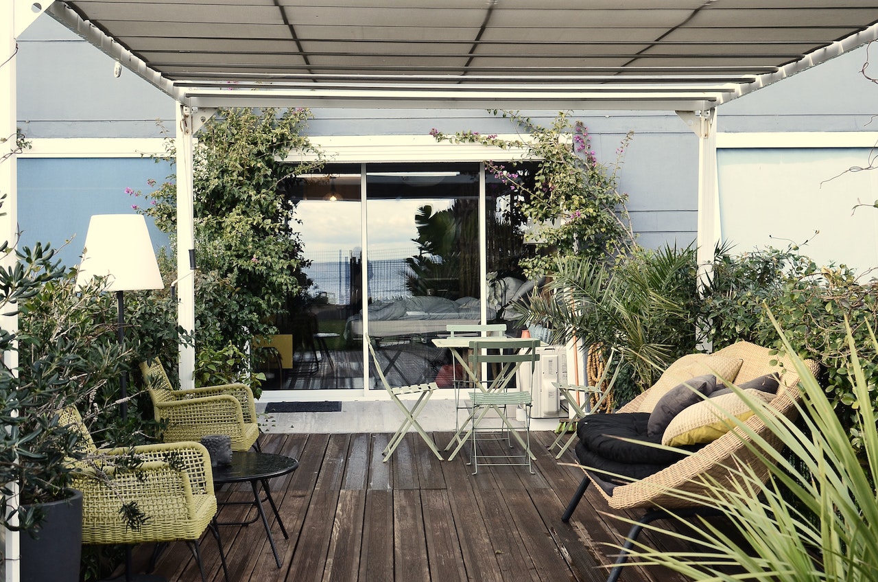5 Patio Décor Ideas for a Cozy Outdoor Space